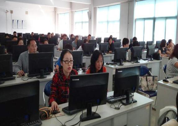 醫(yī)學(xué)人文部成功舉辦計算機應(yīng)用能力測試與培訓(xùn)，提升信息技術(shù)咨詢服務(wù)效能